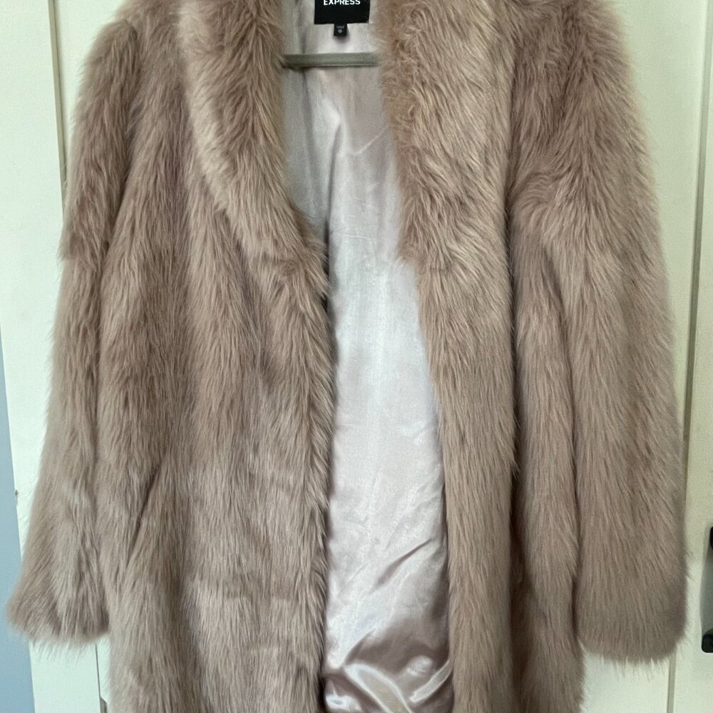 Express Faux Fur Coat Jacket Long Sleeve Open Front Lined Pink Womens Medium